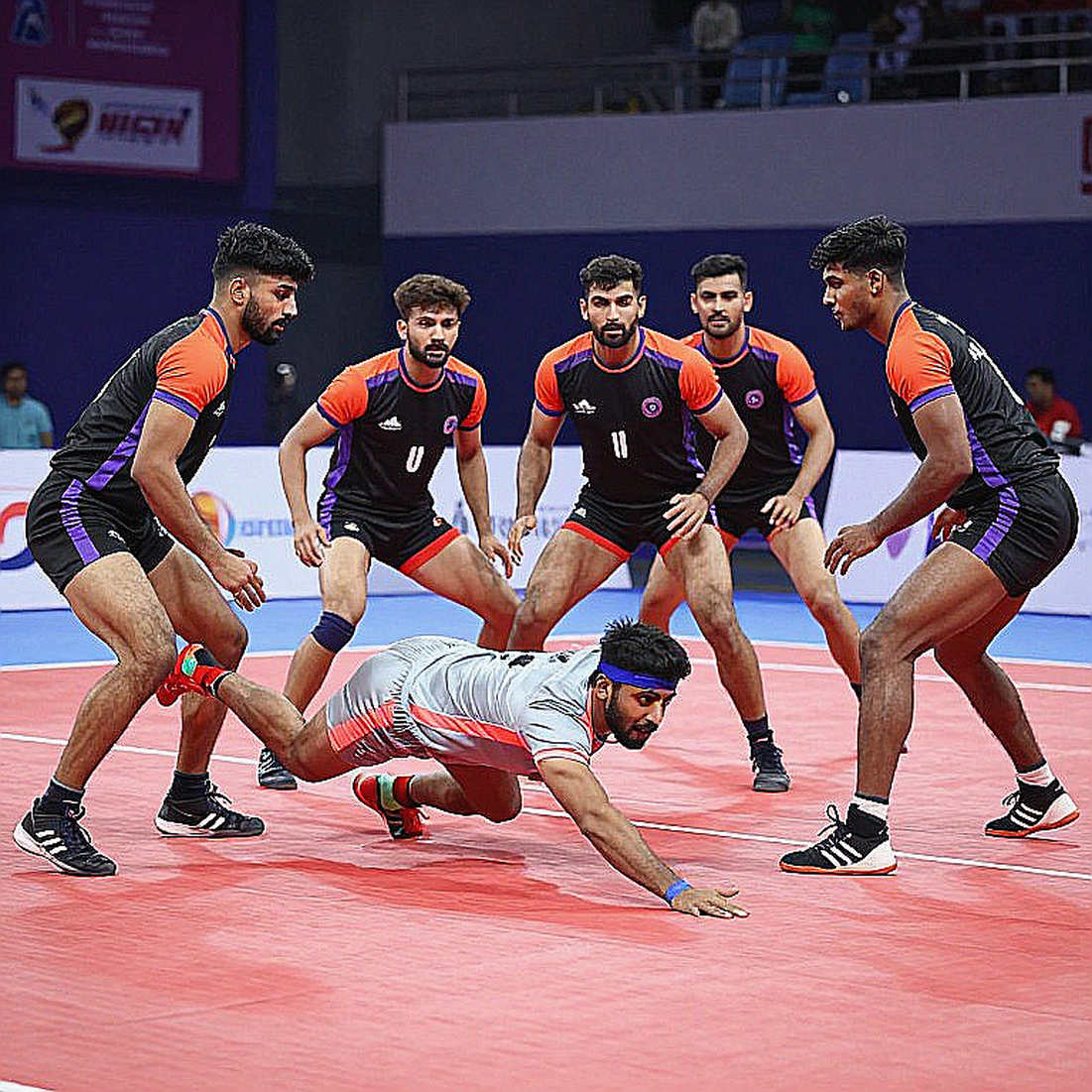अहमदाबाद का पहला दिन: टेबल पर तीसरे नंबर वाली टीम ने एक भी मैच नहीं खेला
